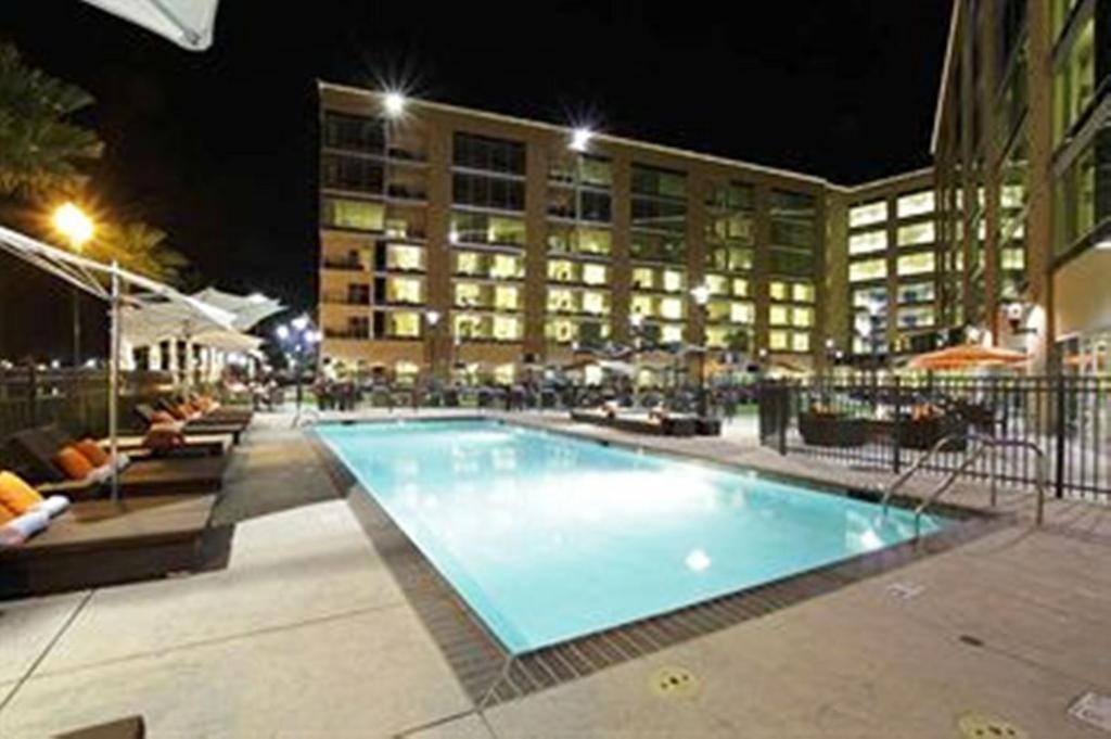 University Plaza Waterfront Hotel Стоктон Экстерьер фото